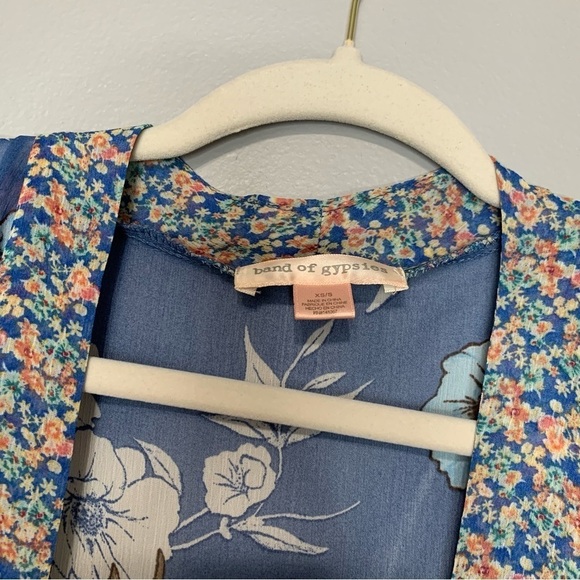 Band of Gypsies sheer boho blue floral kimono style jacket. Size XS/S - Picture 3 of 5